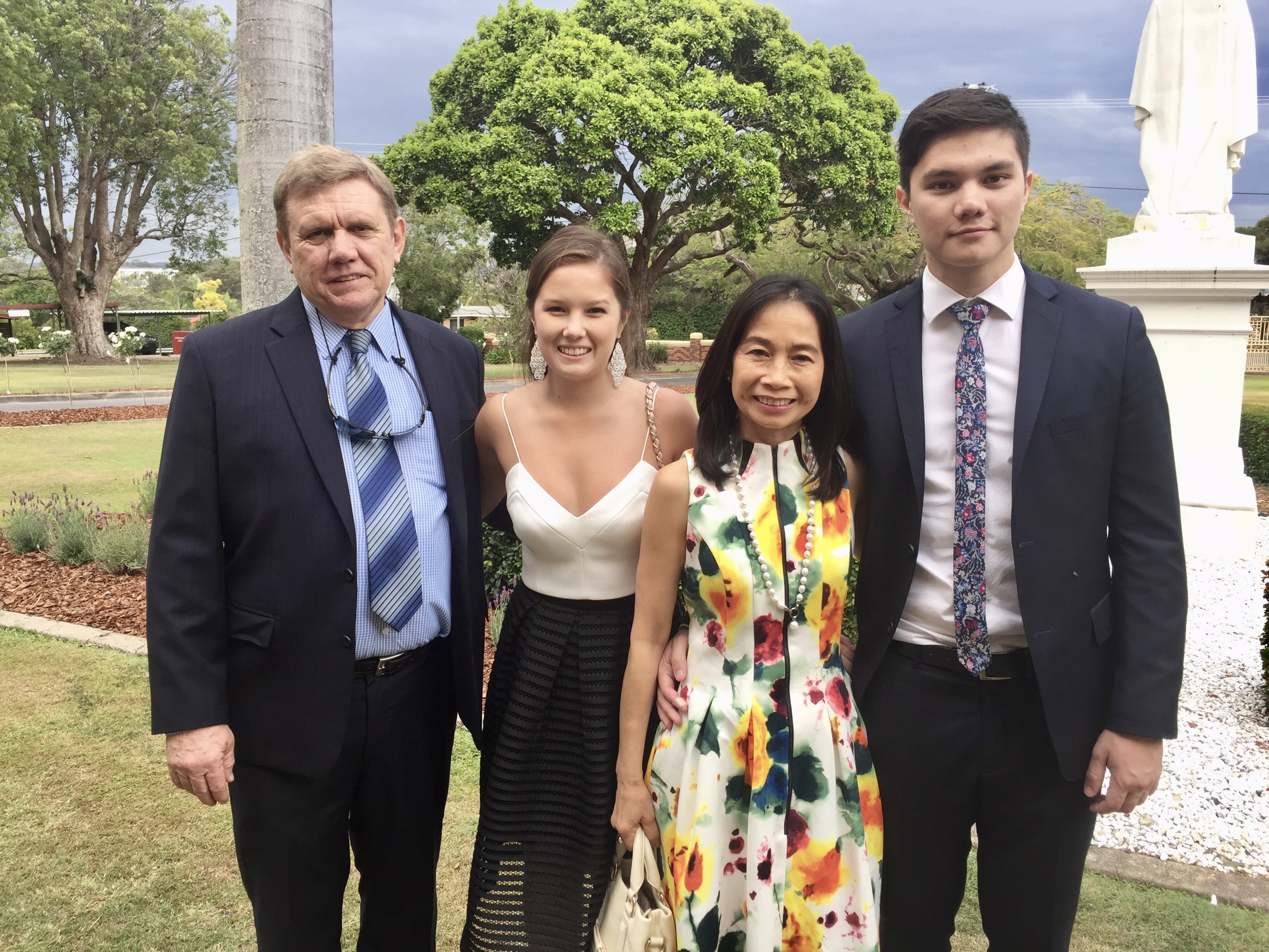 Colin & Nantiya Vaughan with family